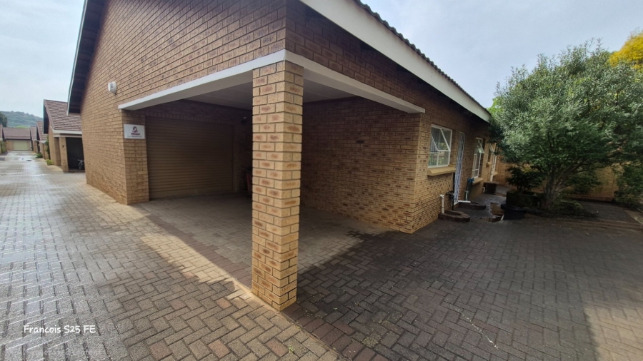 3 Bedroom Property for Sale in Waverley Free State